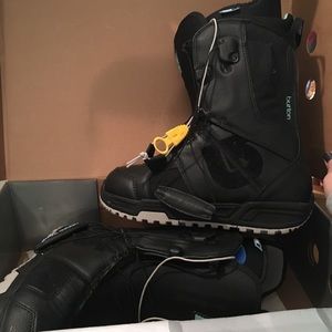 NIB Burton snowboard boots